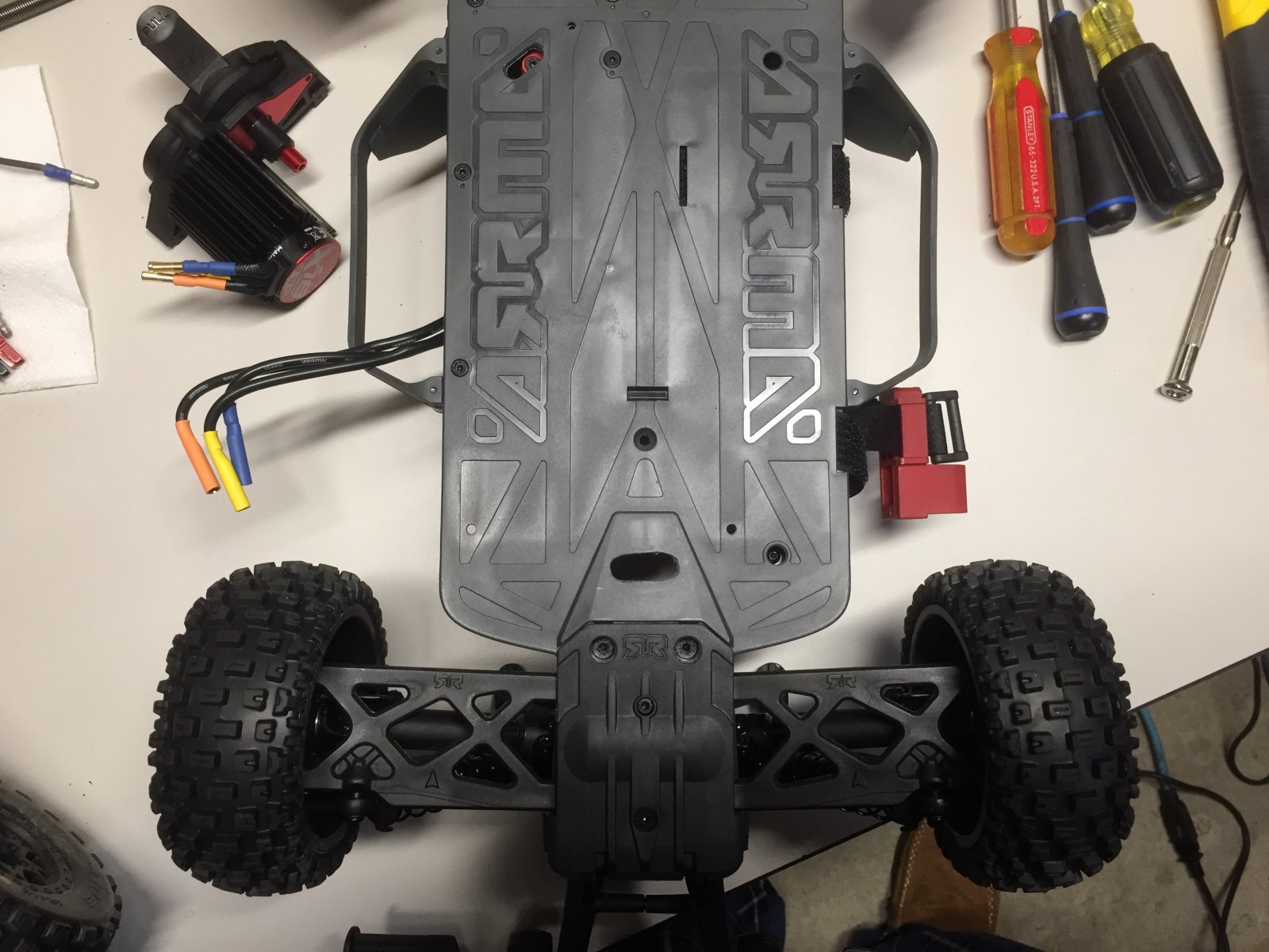 RC chassis.jpg