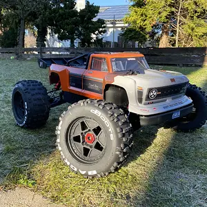 Arrma Outcast 8S Custom paint job