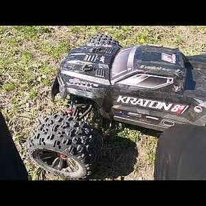 Arrma Kraton 8S EXB - Another Day, Another ESC, & Another Bent CVD