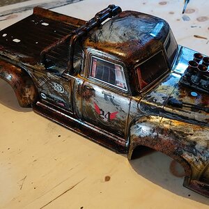 Notorious body gets a new paint, now is ready for my Kraton EXB