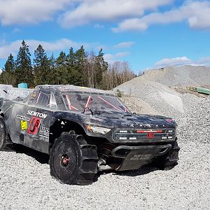 ARRMA Senton 6S BLX V3