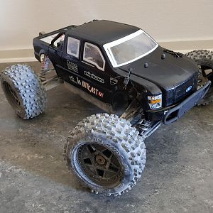 ARRMA Outcast 6s BLX v1 | Senton bumper - Modded to fit