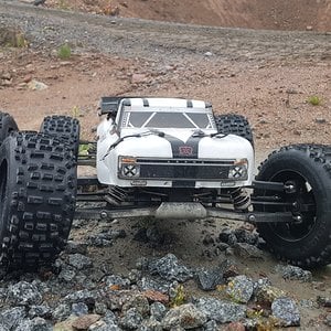 ARRMA Outcast LWB 6s BLX