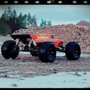 ARRMA Outcast LWB 6s BLX