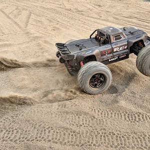 Arrma Outcast