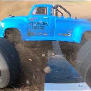 arrma landing.jpg