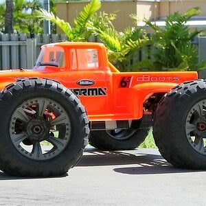 arrma notorious orange 28.jpg