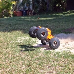 arrma notorious orange 22.jpg