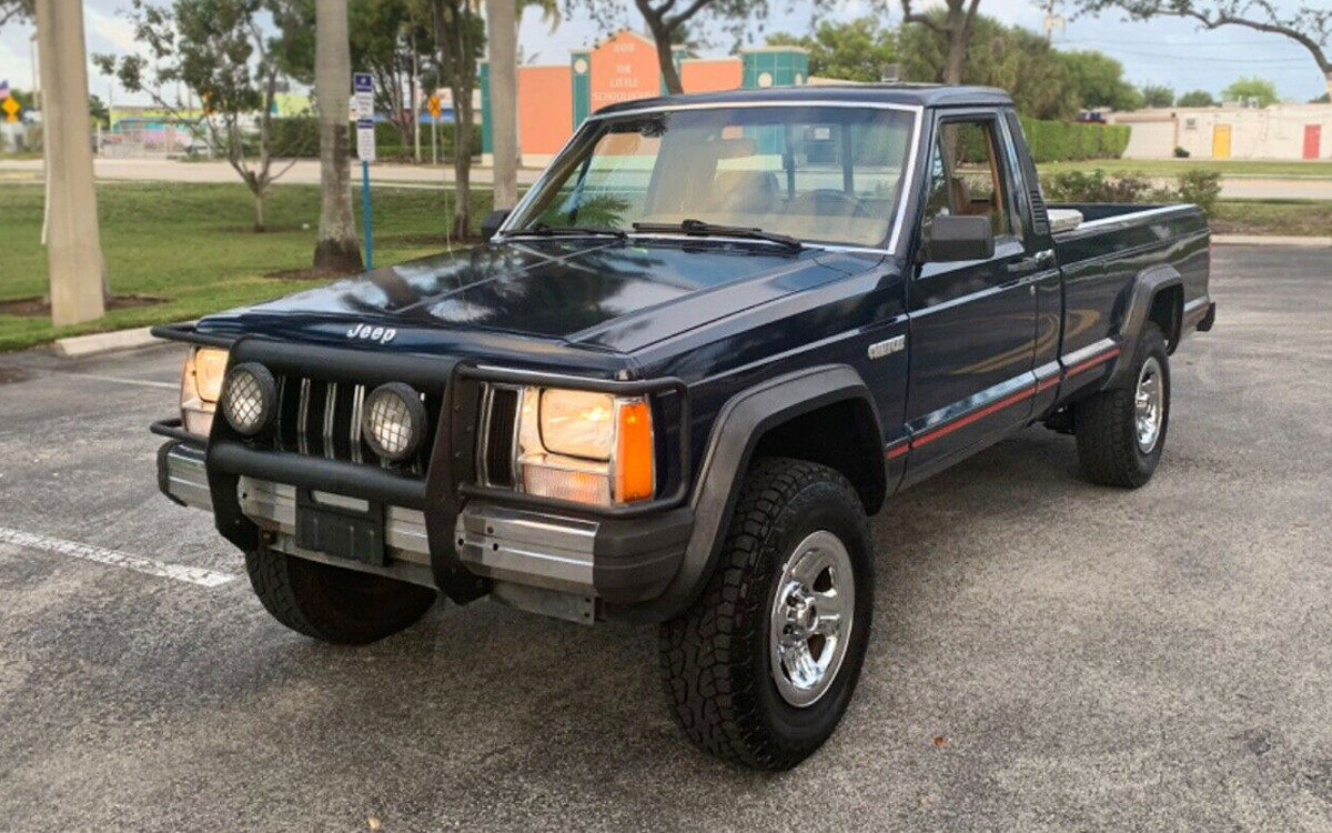 041220-1986-Jeep-Comanche-1-1200x750.jpg