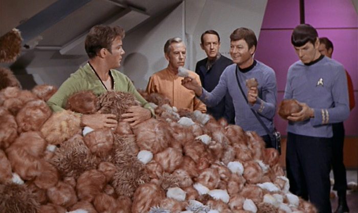 Star-Trek-The-Trouble-with-Tribbles-3-700x416.jpg